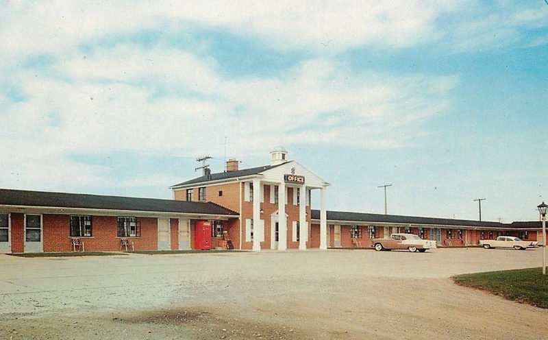 Travelers Motor Inn (New City Motel) - Vintage Postcard